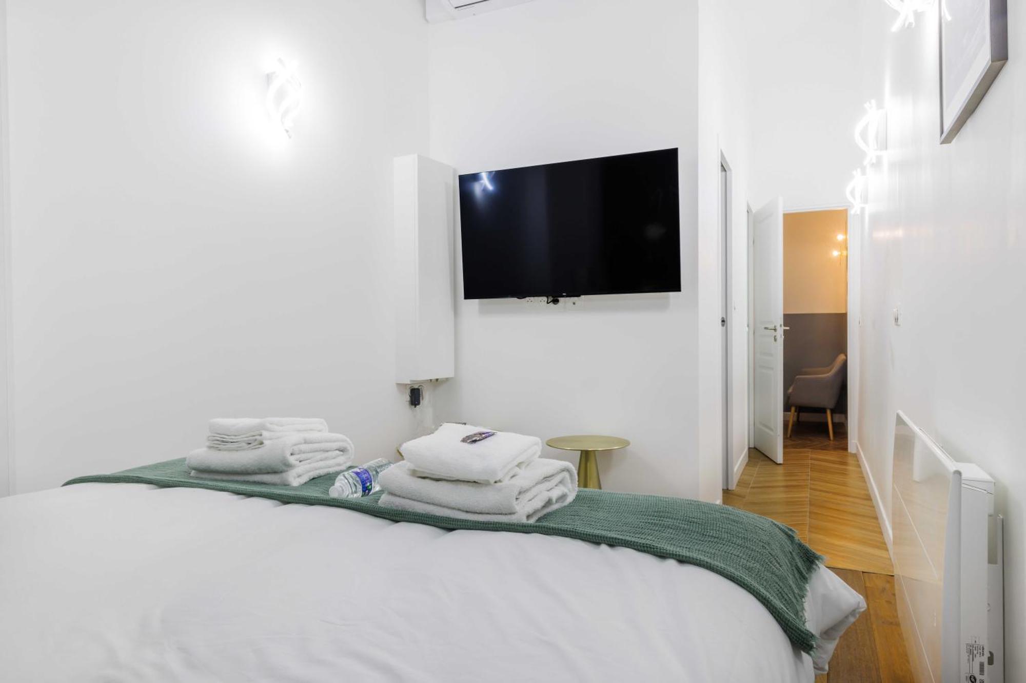 Charmant Appartement 2Br-6P - Gare De L'Est Parijs Buitenkant foto